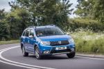 Dacia Logan MCV Stepway 2017 года (UK)